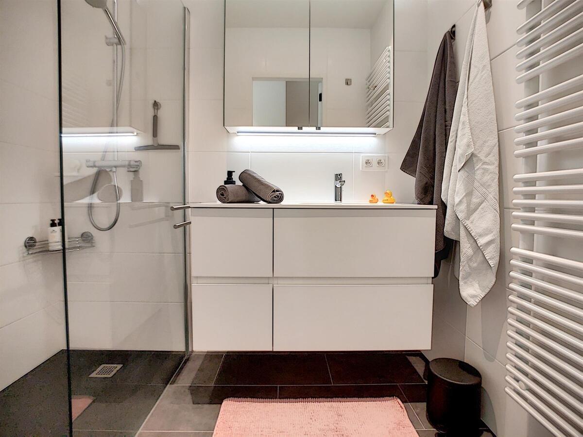 Luxueus, zeer knap en recent dakappartement - Heist 