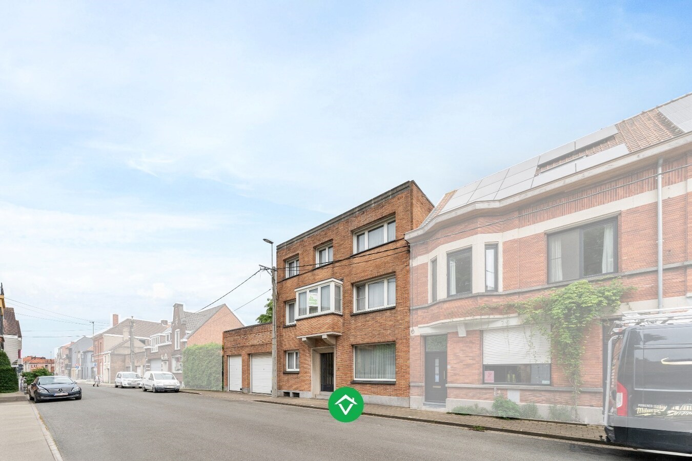 Ruime woning met 7 slaapkamers en loods (320m²) in centrum Roeselare 