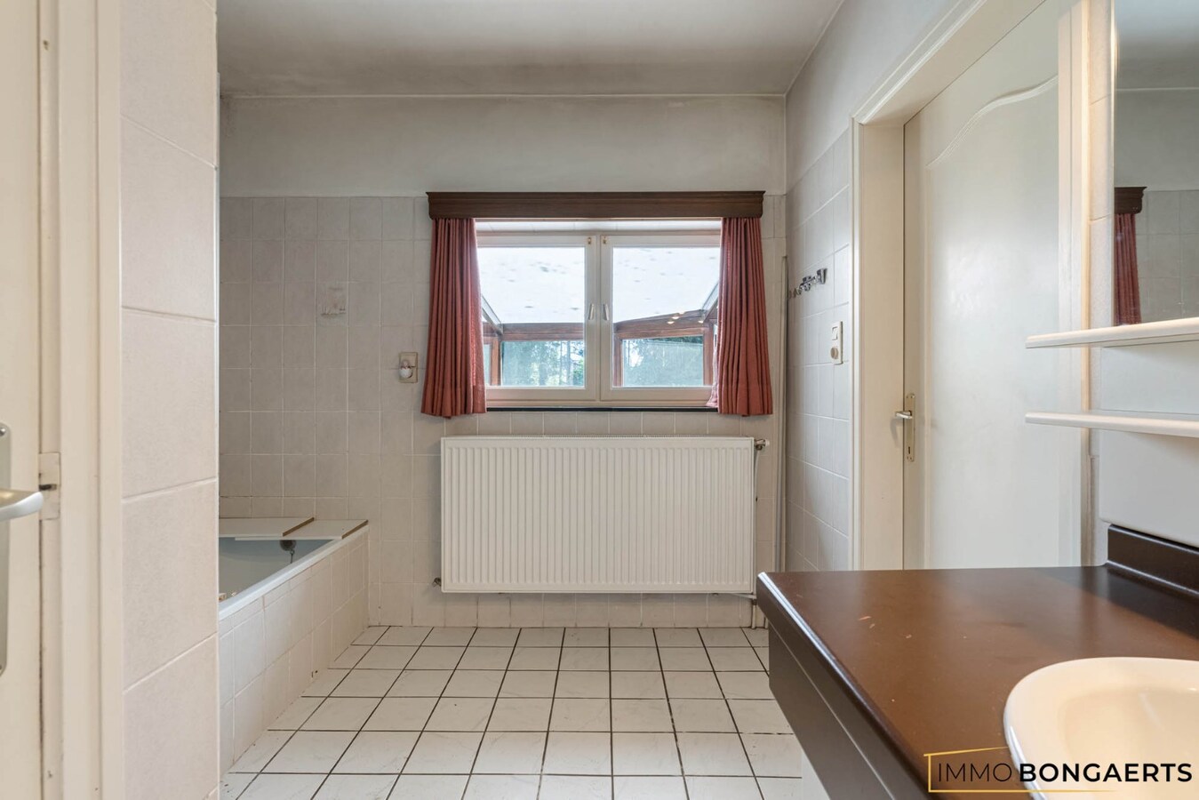 Rustig gelegen woning op een groot perceel 