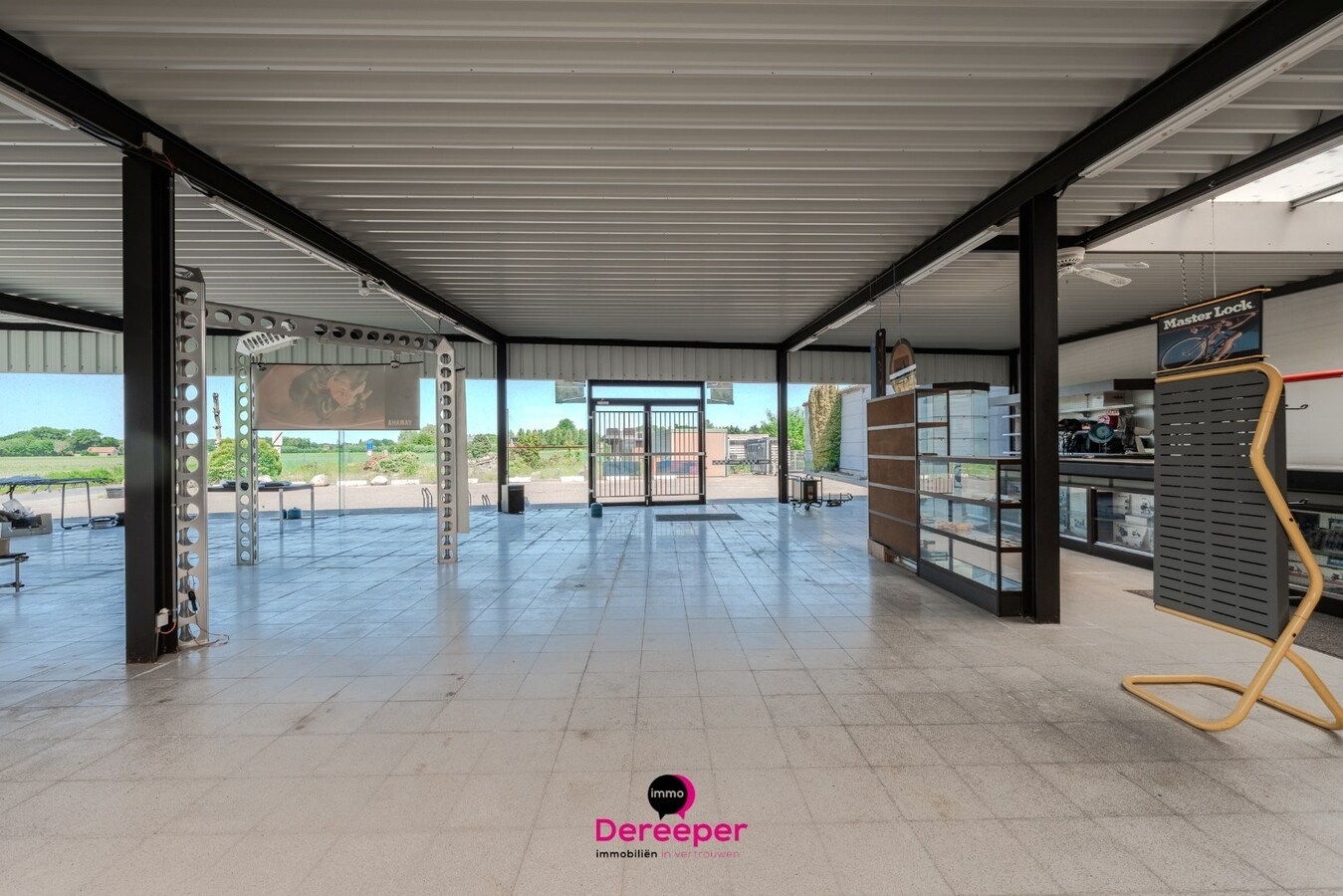 Projecteigendom met tal van ontwikkelingsmogelijkheden op perceel van 2.084 m² 