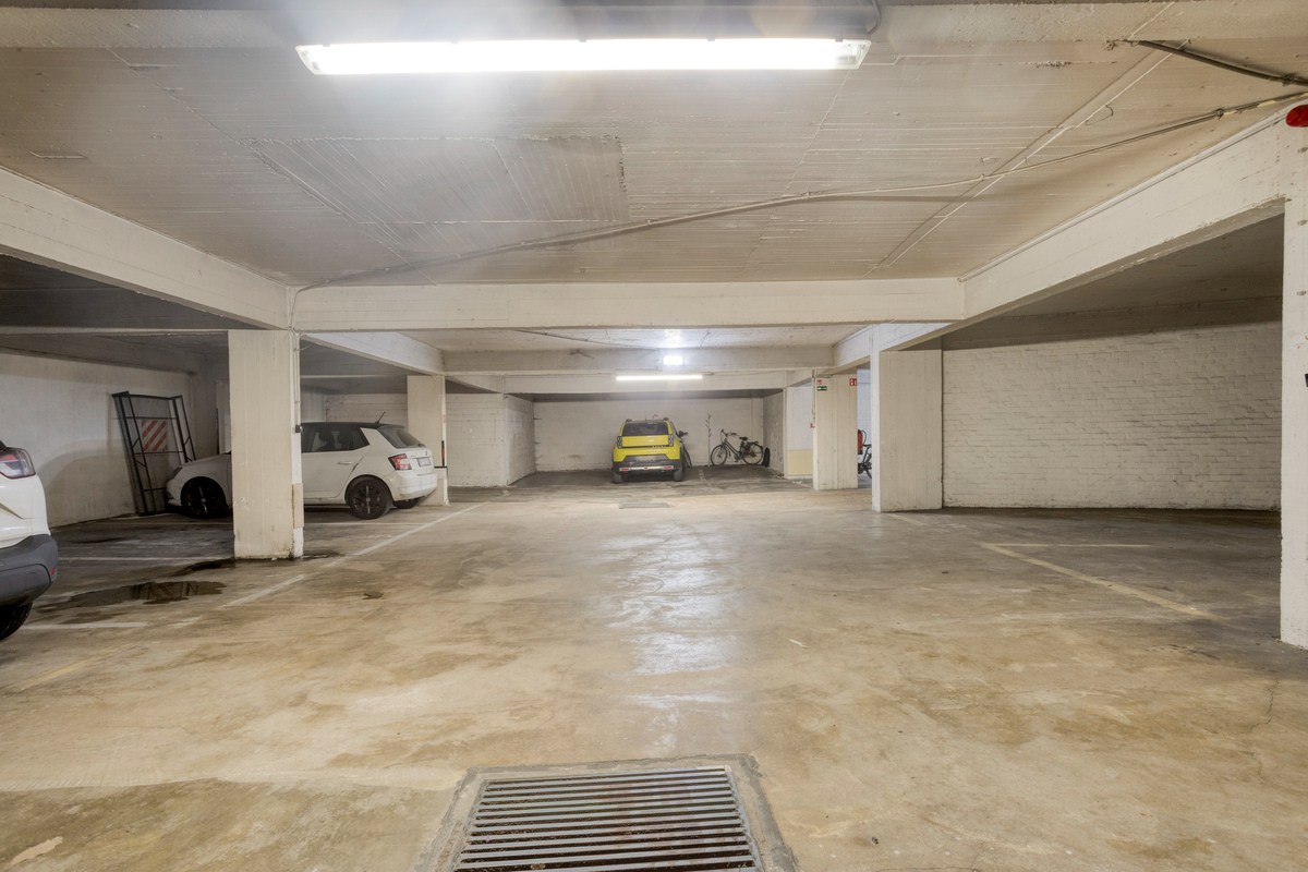 Appartement met 2 slaapkamers, terras, ondergrondse autostaanplaats en private kelderberging in Leuven! – EPC 125 kWh/m² - bewoonbare opp. 94 m² 