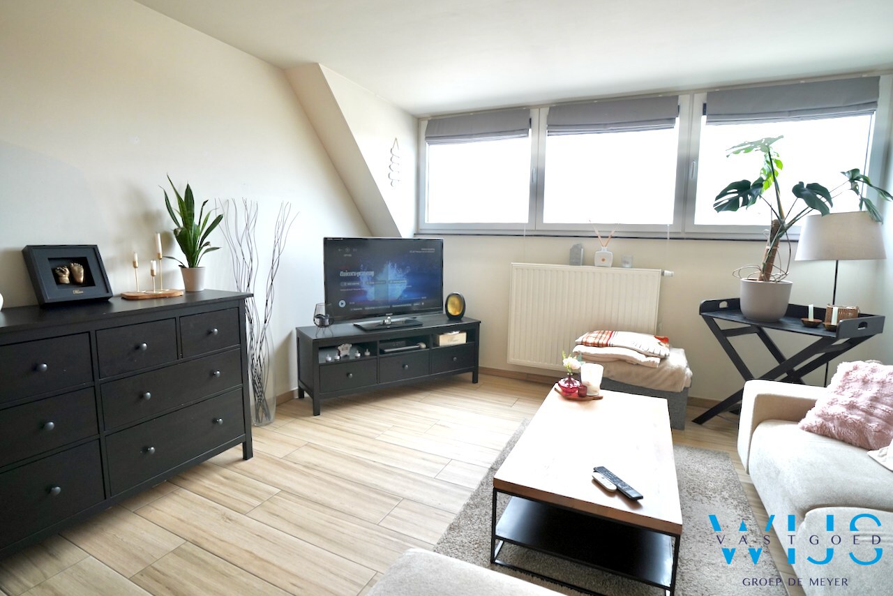 Instapklaar appartement met parkeerplaats te ERTVELDE ! 