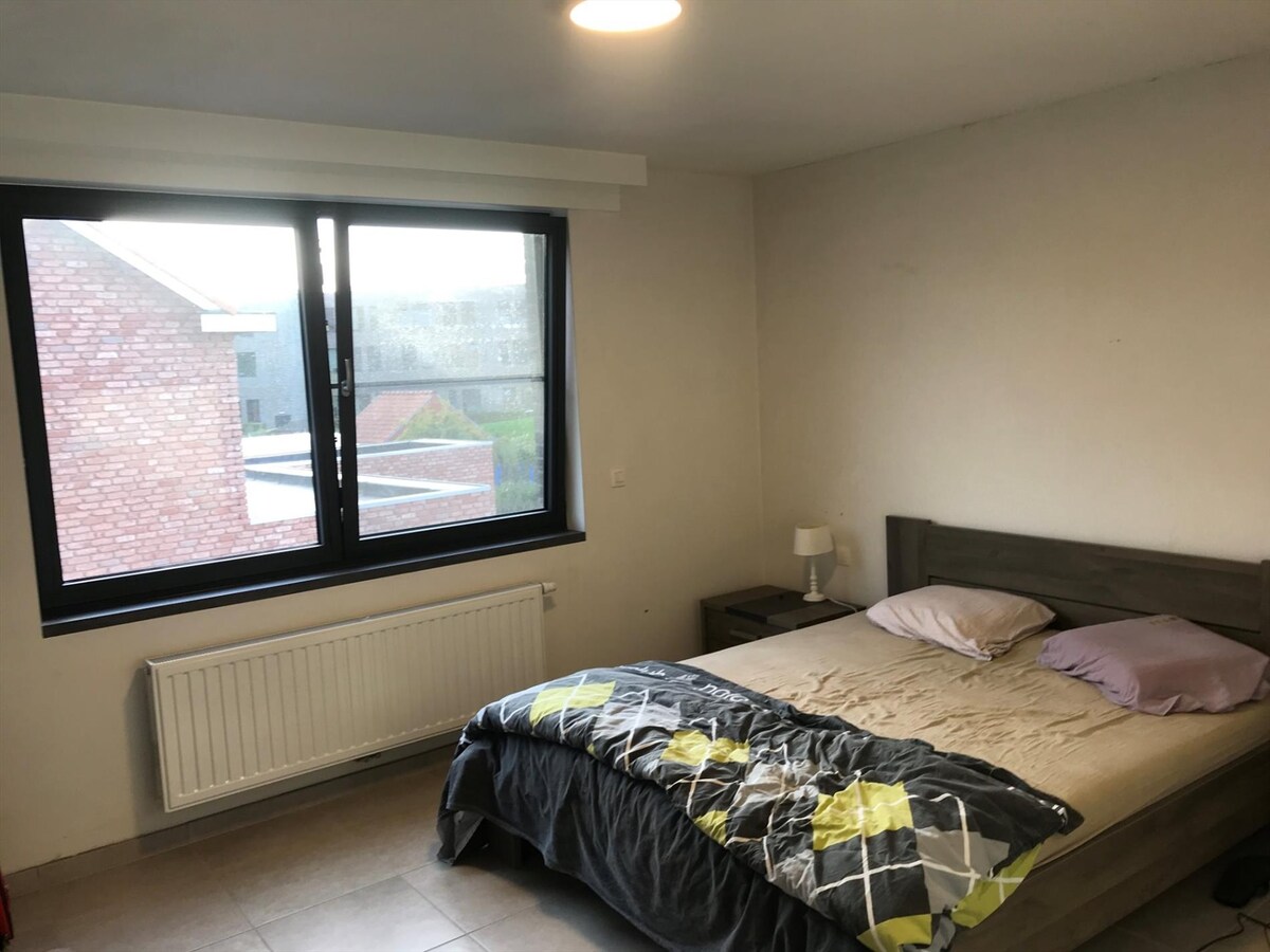 Uiterst ruim, energiezuinig appartement met groot terras 