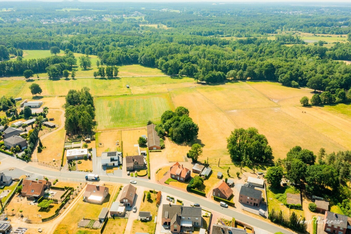 Belle maison avec écurie et terrain d'environ 1,63 ha à Opglabbeek (Oudsbergen) 