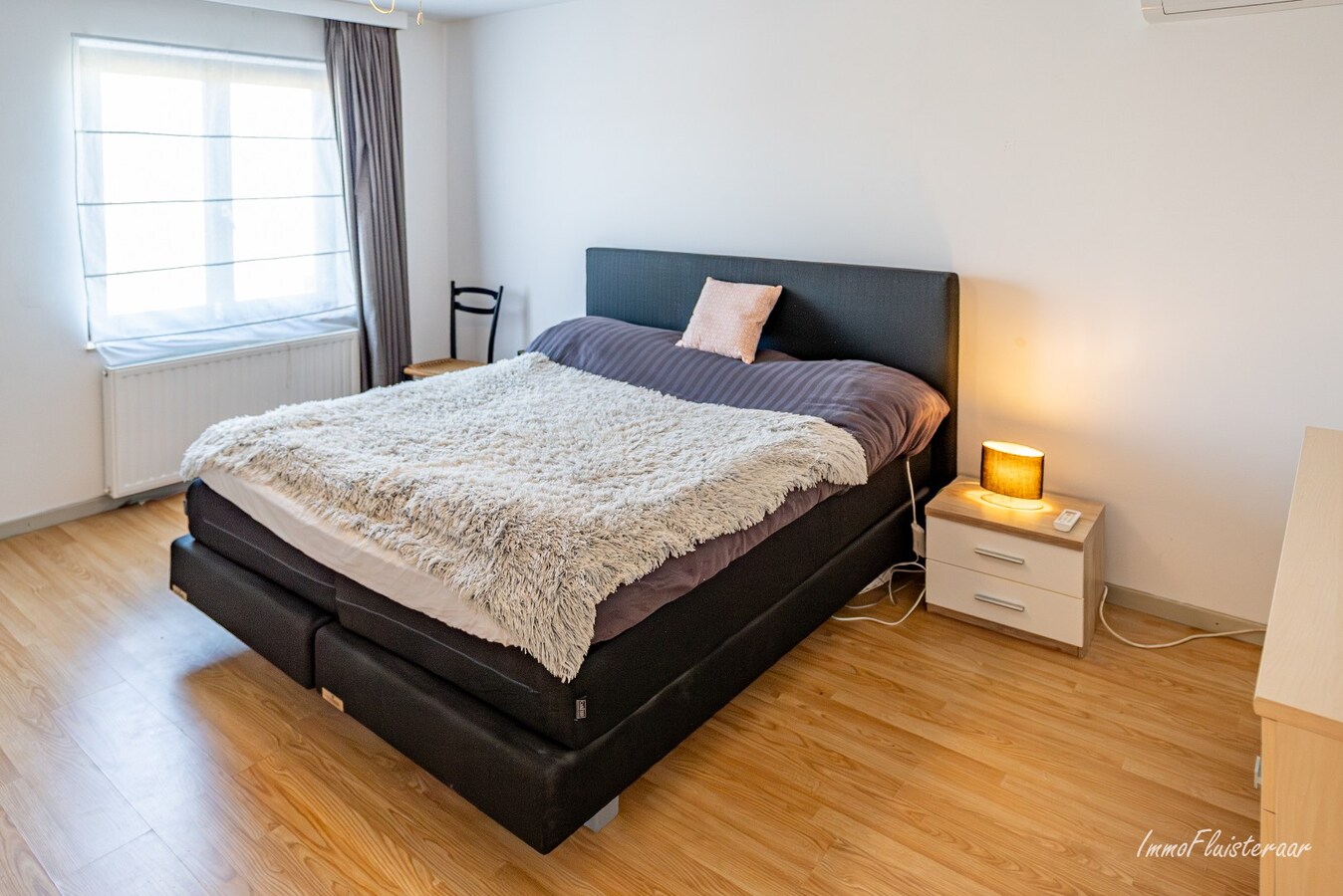 Ruime woning met paardenstallen op ca. 85 are te Kinrooi 