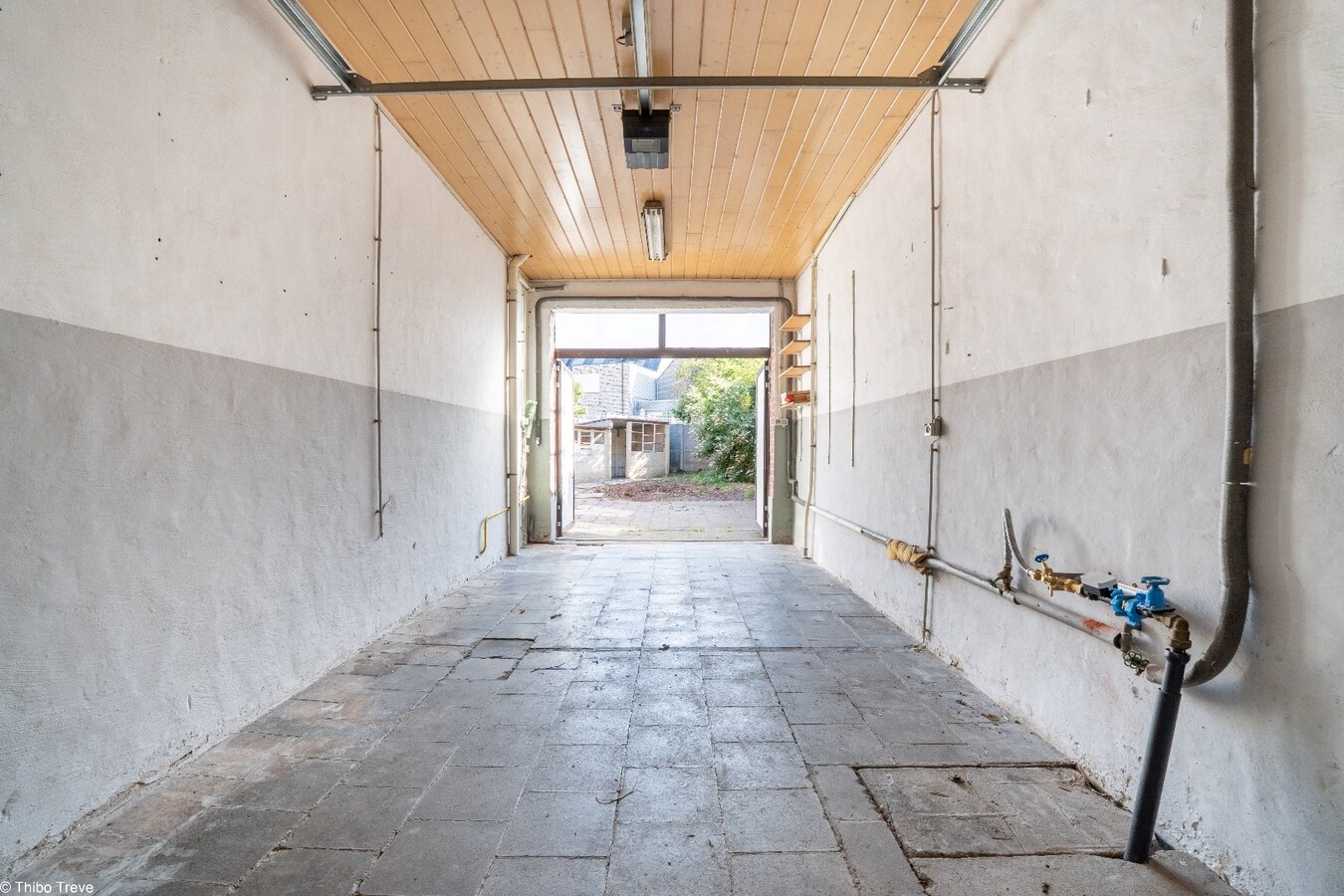 Ruime vrijstaande woning met grote garage op een boogscheut van het Centrum 