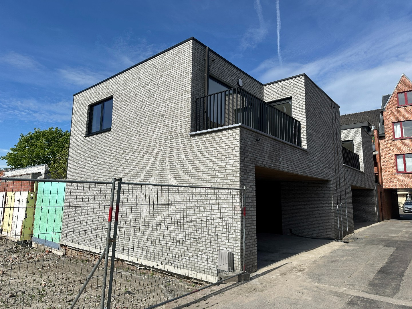 Instapklaar 1-slaapkamer appartement met mooi zonneterras, Torhout 