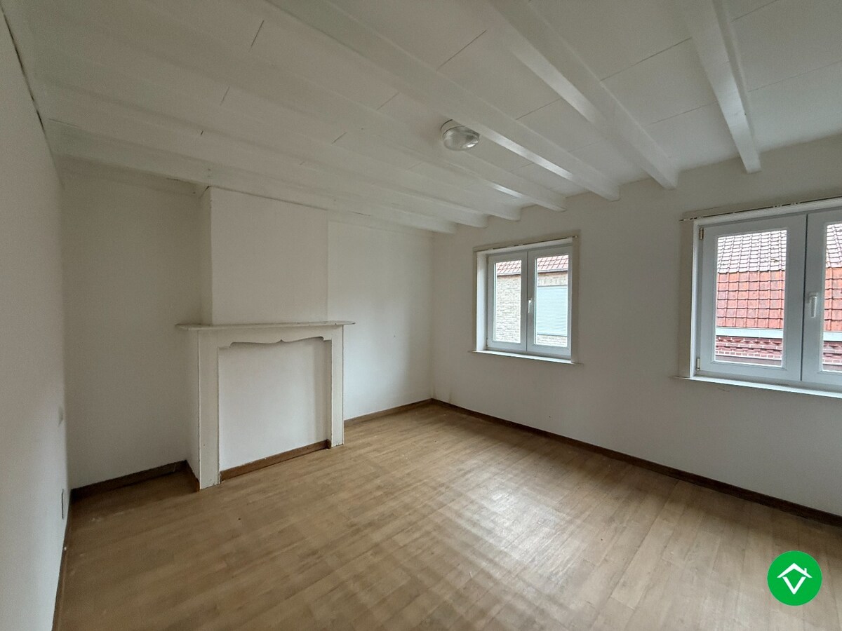 Halfopen bebouwing met 4 slaapkamers en terrastuin te Dadizele 