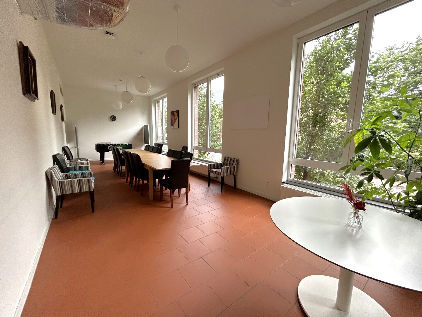 Instapklare assistentiewoning met 2 slaapkamers op TOP-locatie in Geel 
