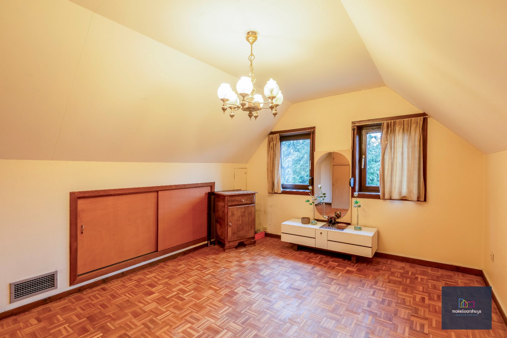 Open, energiezuinige bebouwing op groot perceel (3350m²) 