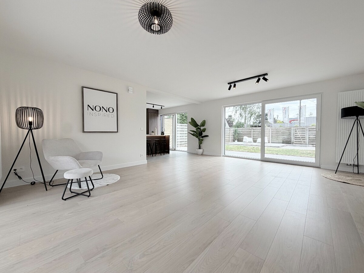 Fantastische 4-slaapkamerwoning in gegeerde buurt te Heule *** NONO INSPIRED *** 