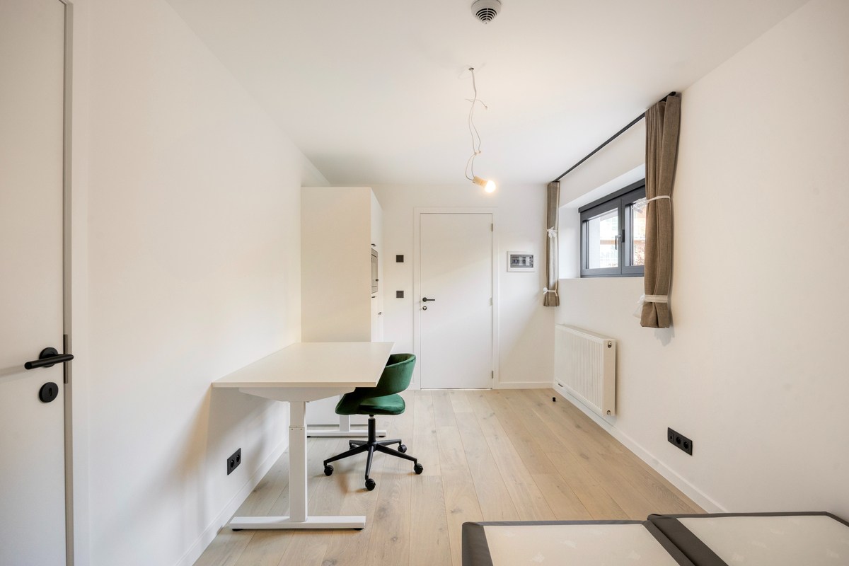 Volledig gerenoveerd en gemeubelde studentenkamer met privé badkamer en tuin - EPC A! 