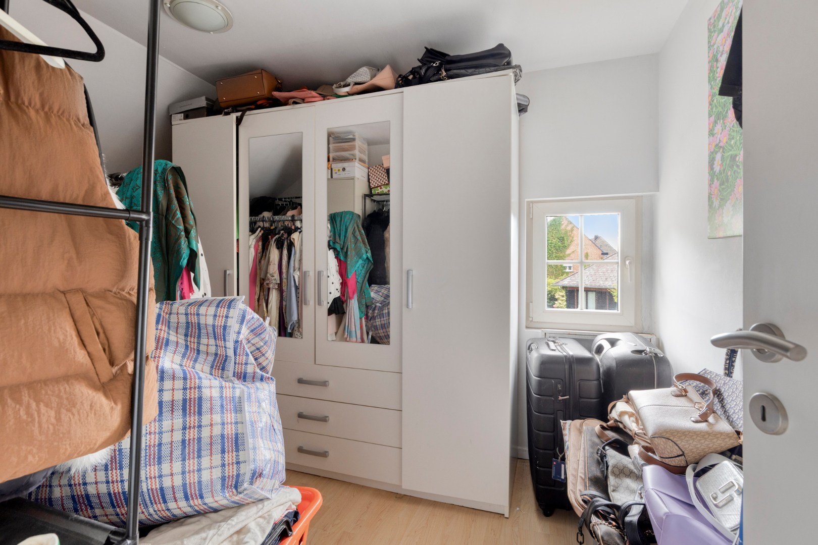 Charmante woning met 2 slpk. en garage in Mol-Sluis 
