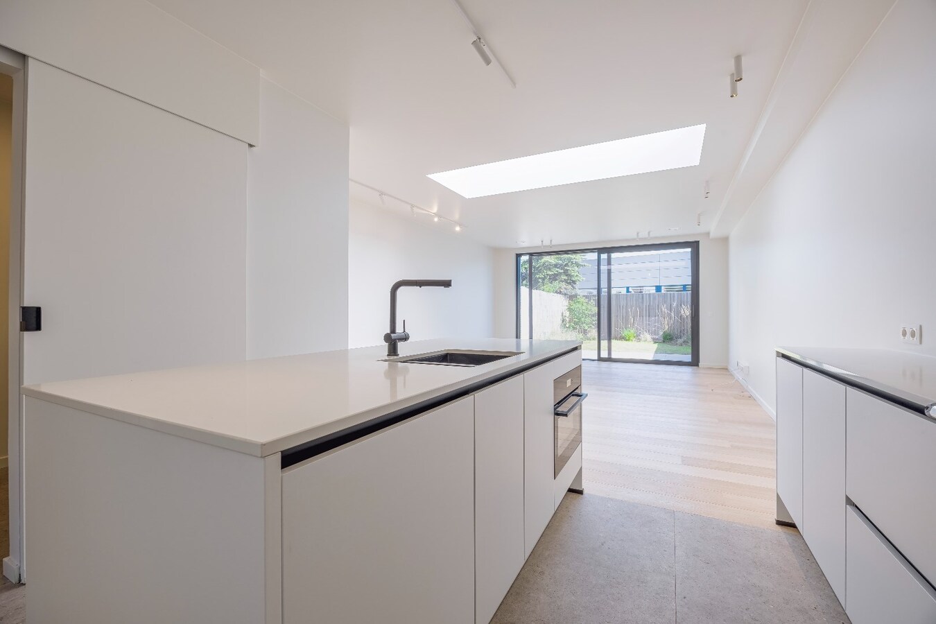 Top gerenoveerde en energiezuinige gezinswoning in het hart van Heist. 