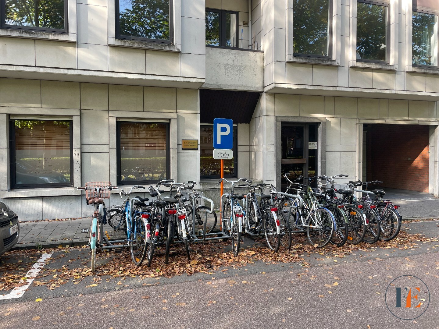 Kantoor/praktijkruimte te huur aan Coupure 