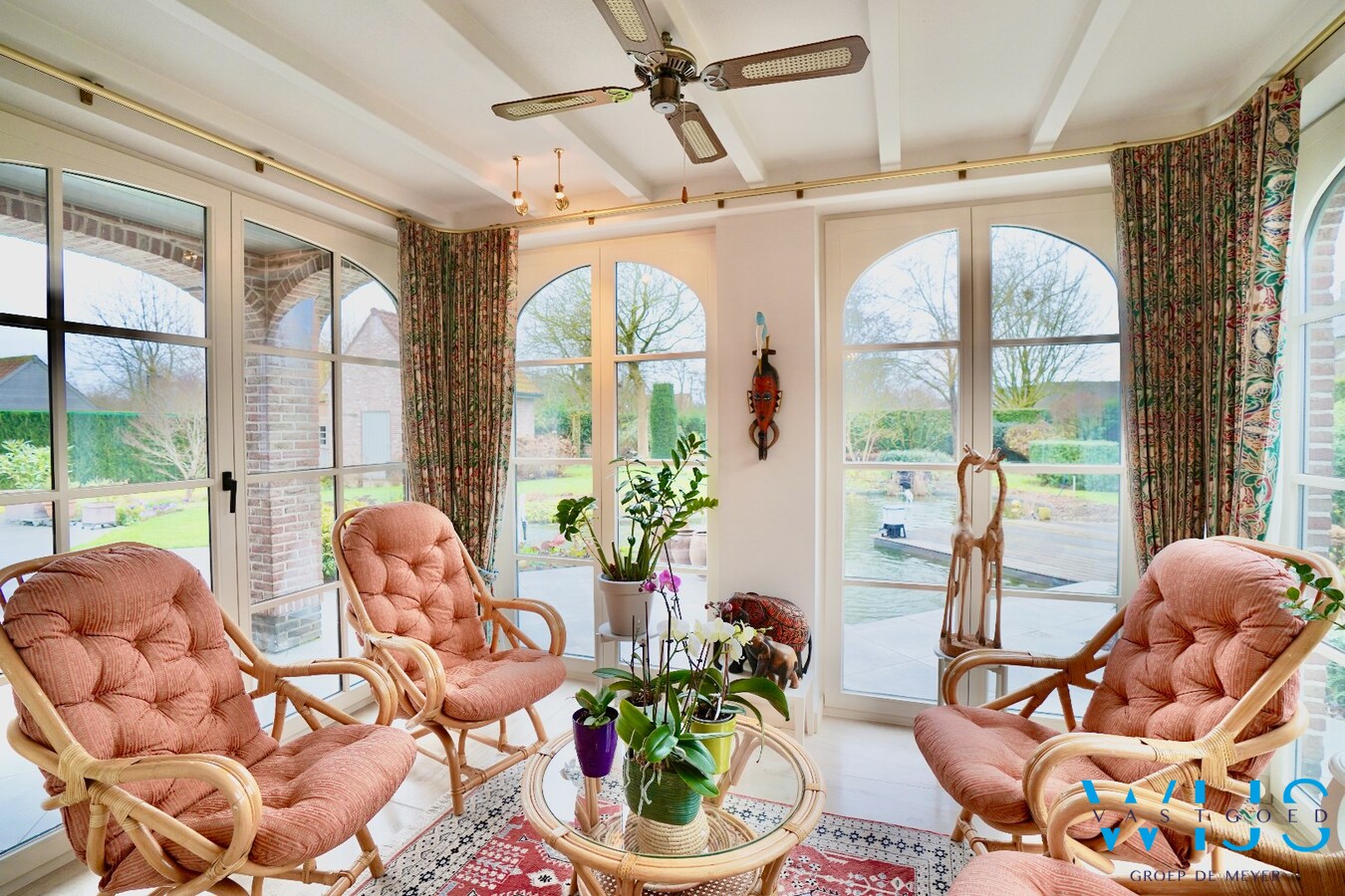 Instapklare open bebouwing met prachtige tuin op 1.220 m² in rustige woonwijk 