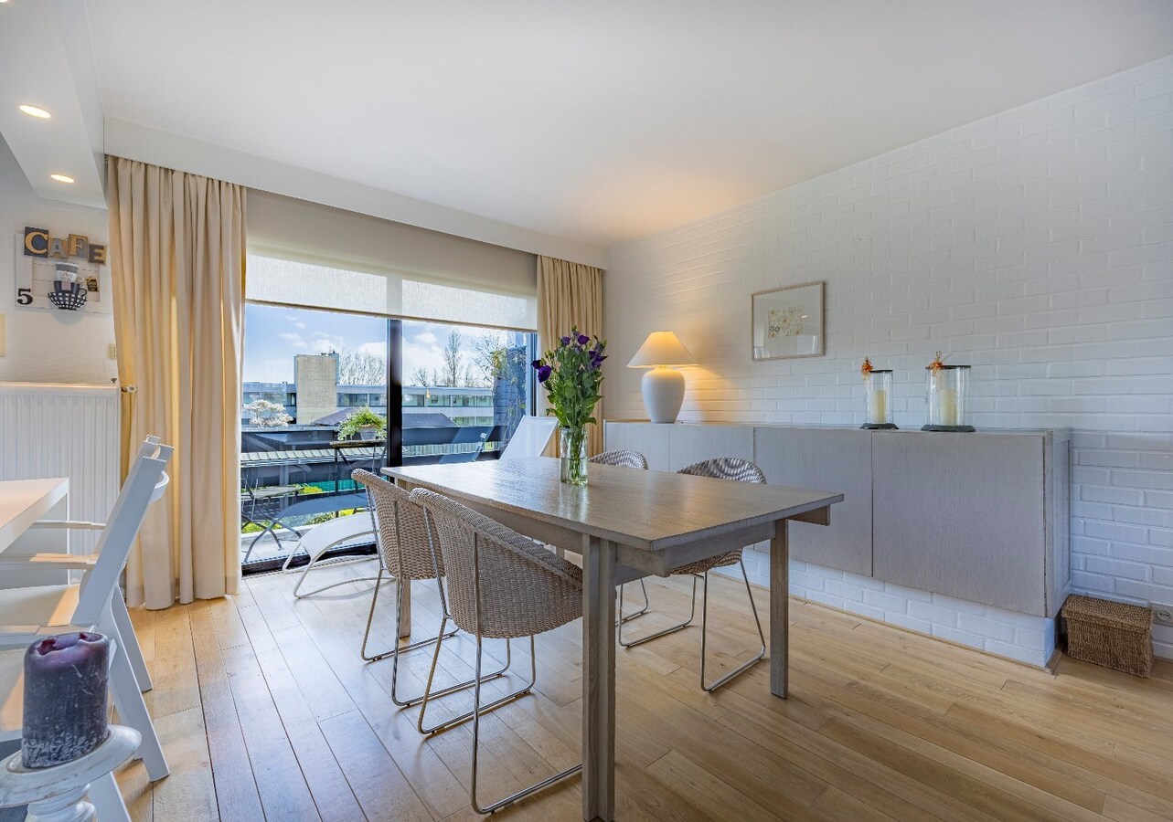 Knappe woning met weidse zichten, vlakbij het strand 