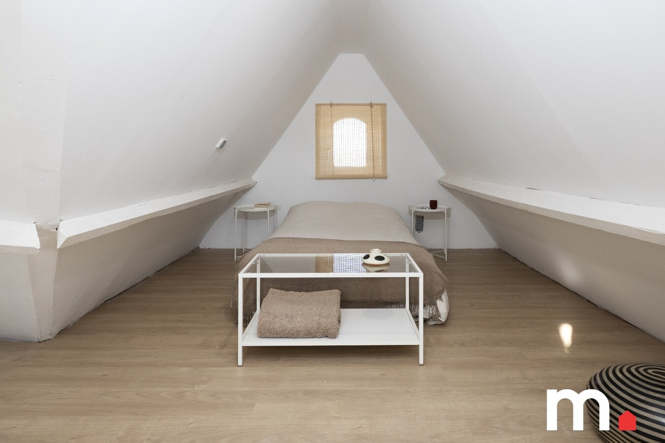 Top gerenoveerde halfopen woonst met ruime tuin te Waregem ! 