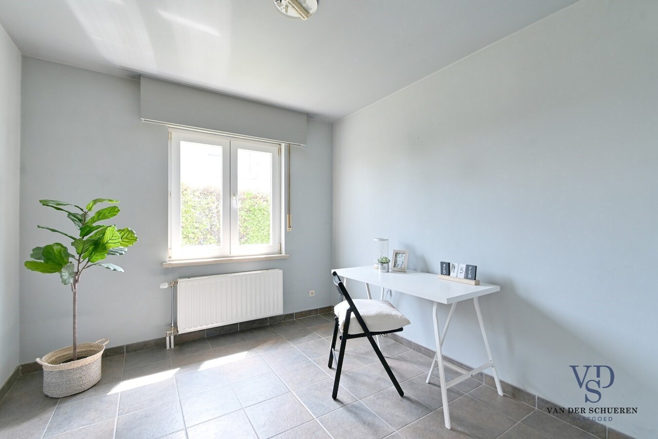 Bungalowwoning met afzonderlijke garage 