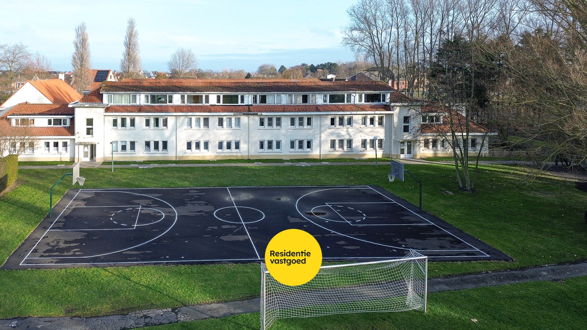 Eénslaapkamerappartement met terras, vlakbij strand en zee! 