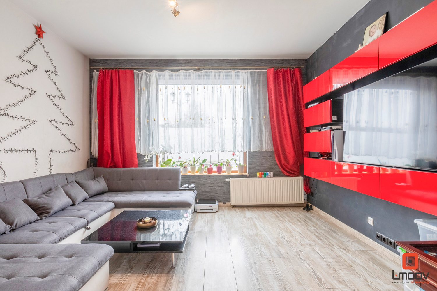 Recent gerenoveerde woning met garage en tuin 