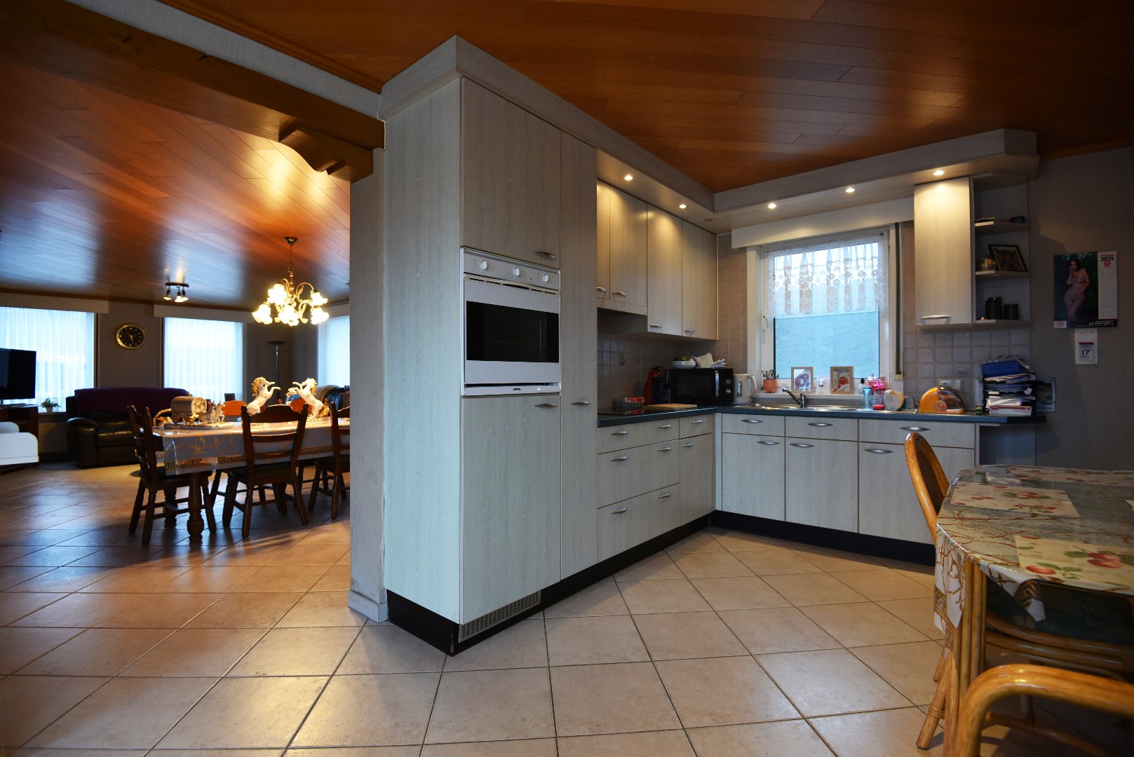 Woning met 3 slaapkamers, tuin  en dubbele garage te Kaprijke 