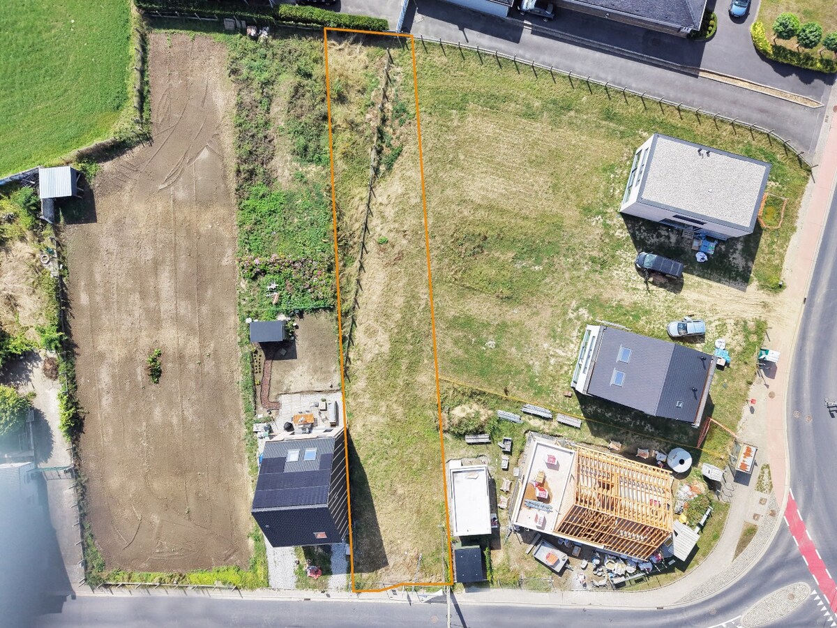Ruime CASCO BEN-woning op goede locatie te Oordegem 