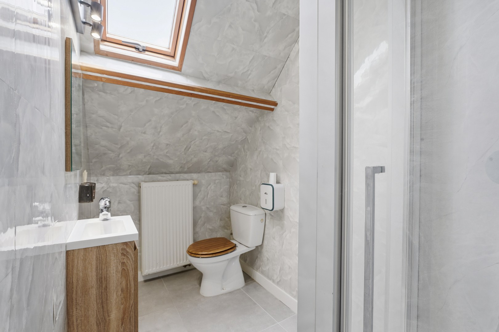 Rijwoning te huur met 2 slaapkamers in Bredene. 