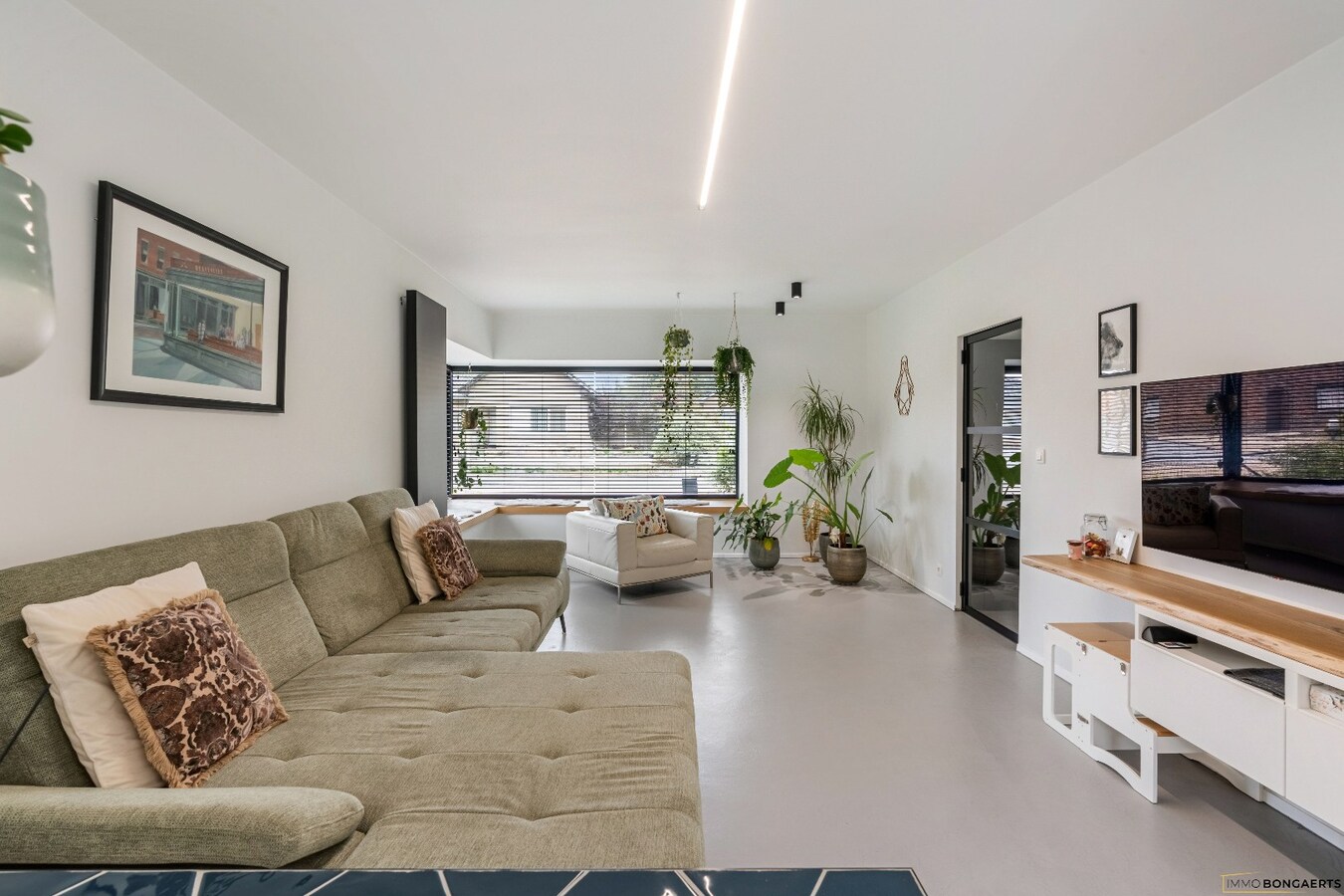 Ruime woning met 4 slaapkamers 