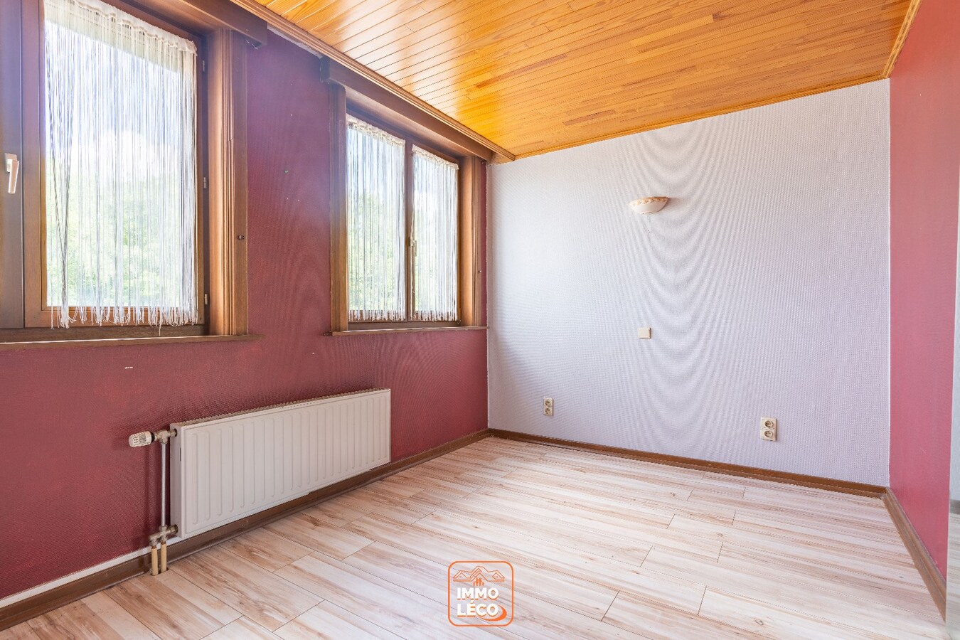 Double maison sur 949m² avec garage ! 