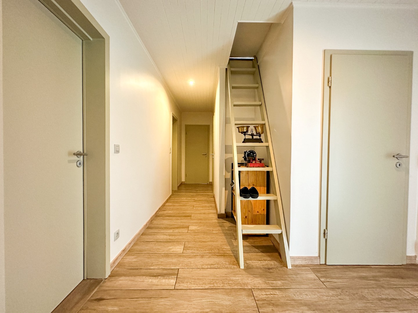 Toffe instapklare woning, 3 slpk, garage, tuin, gunstige gelegen in Gistel 