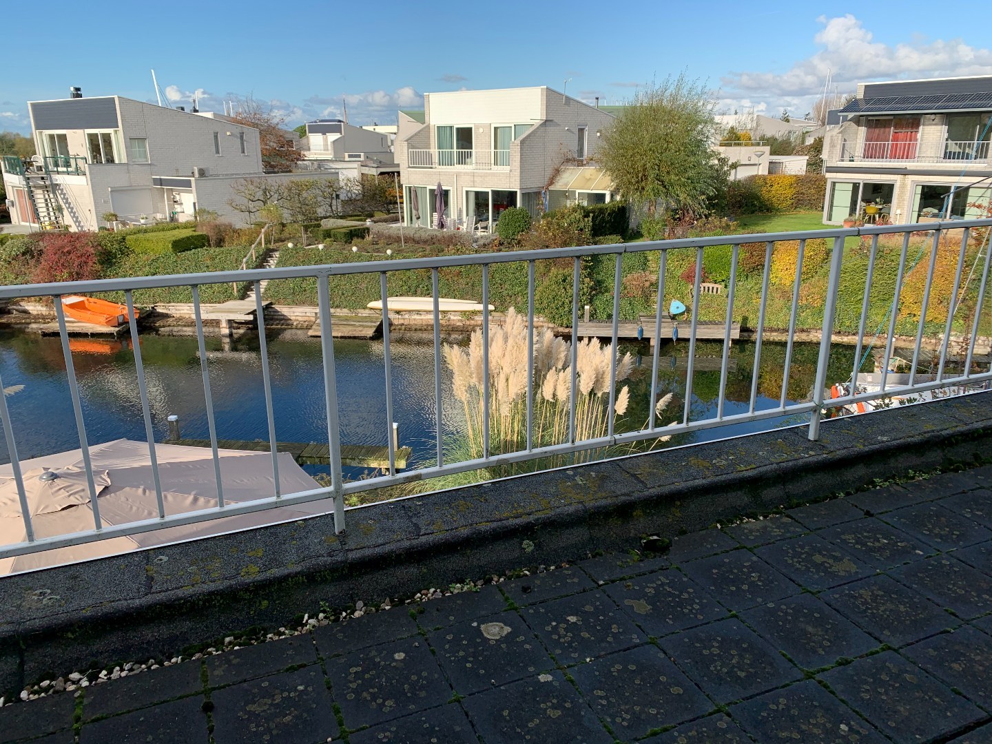 Exclusief wonen aan het water – permanent én recreatief wonen toegestaan 