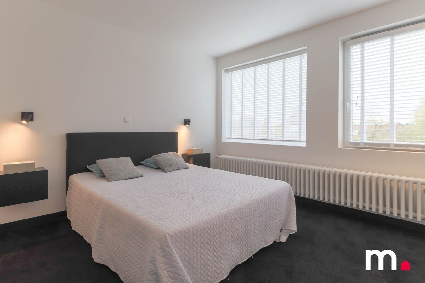 Sublieme Villa met 5 slaapkamers en Zwembad te Kortrijk ! 