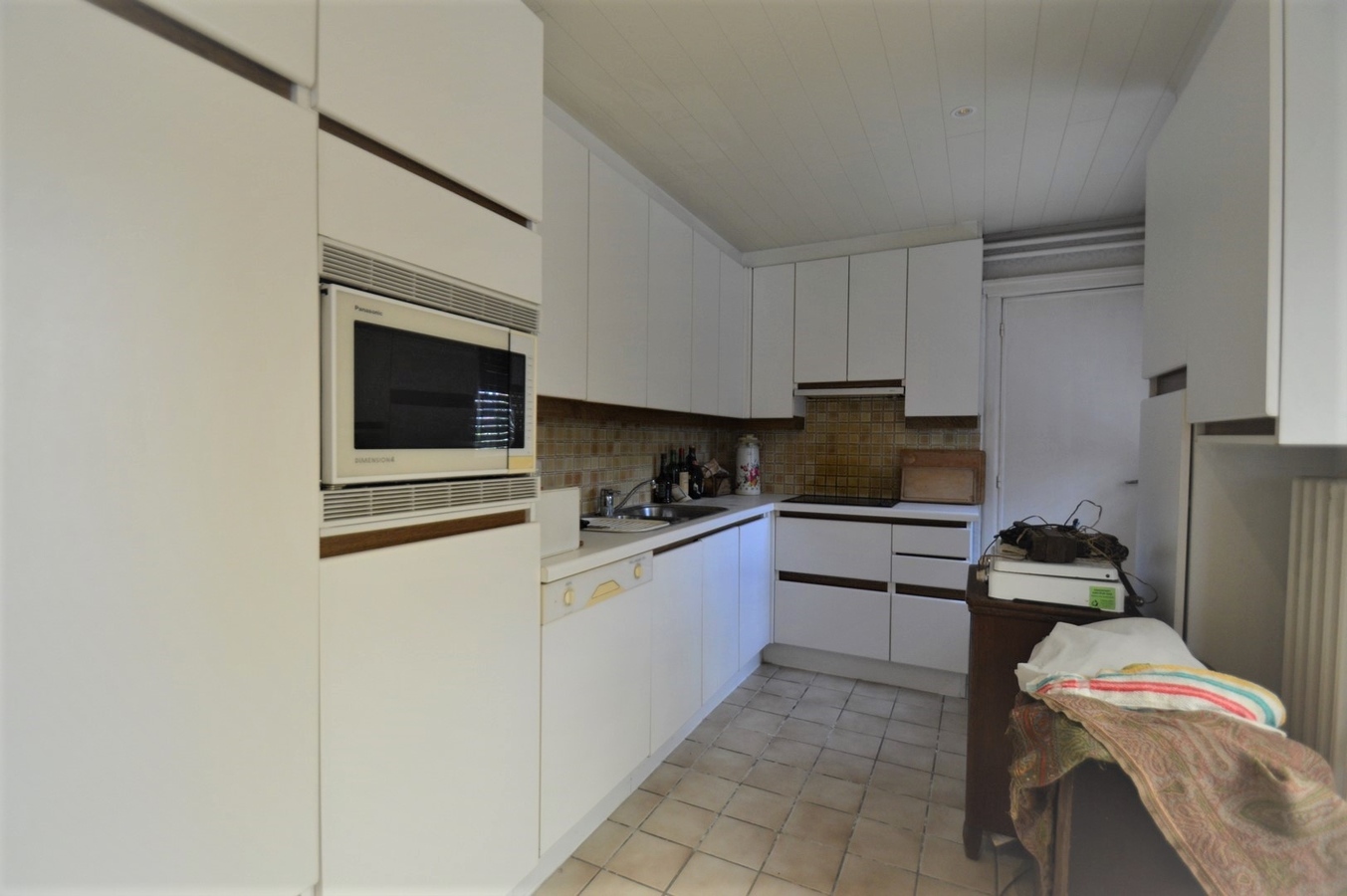 Ruime te renoveren gezinswoning op rustige maar centrale ligging - Sint-Andries 