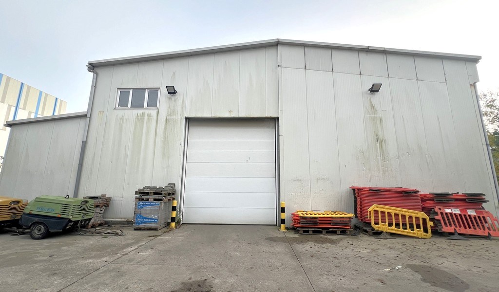Bedrijfspand te koop in industriezone Hoogveld te Dendermonde