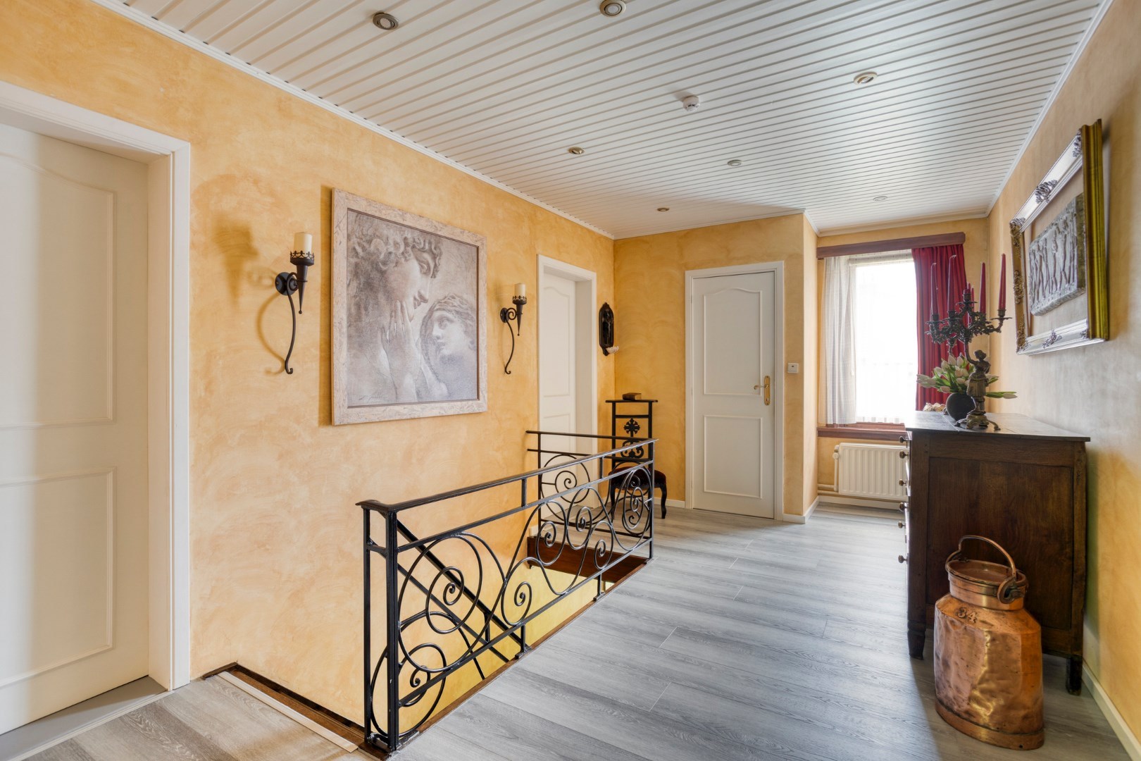 Charmante woning van 256 m2 met 4 slaapkamers te Wommelgem! 