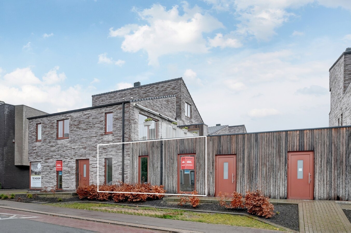 6% BTW MOGELIJK Gelijkvloers appartement met terras, lift en ondergrondse staanplaats 