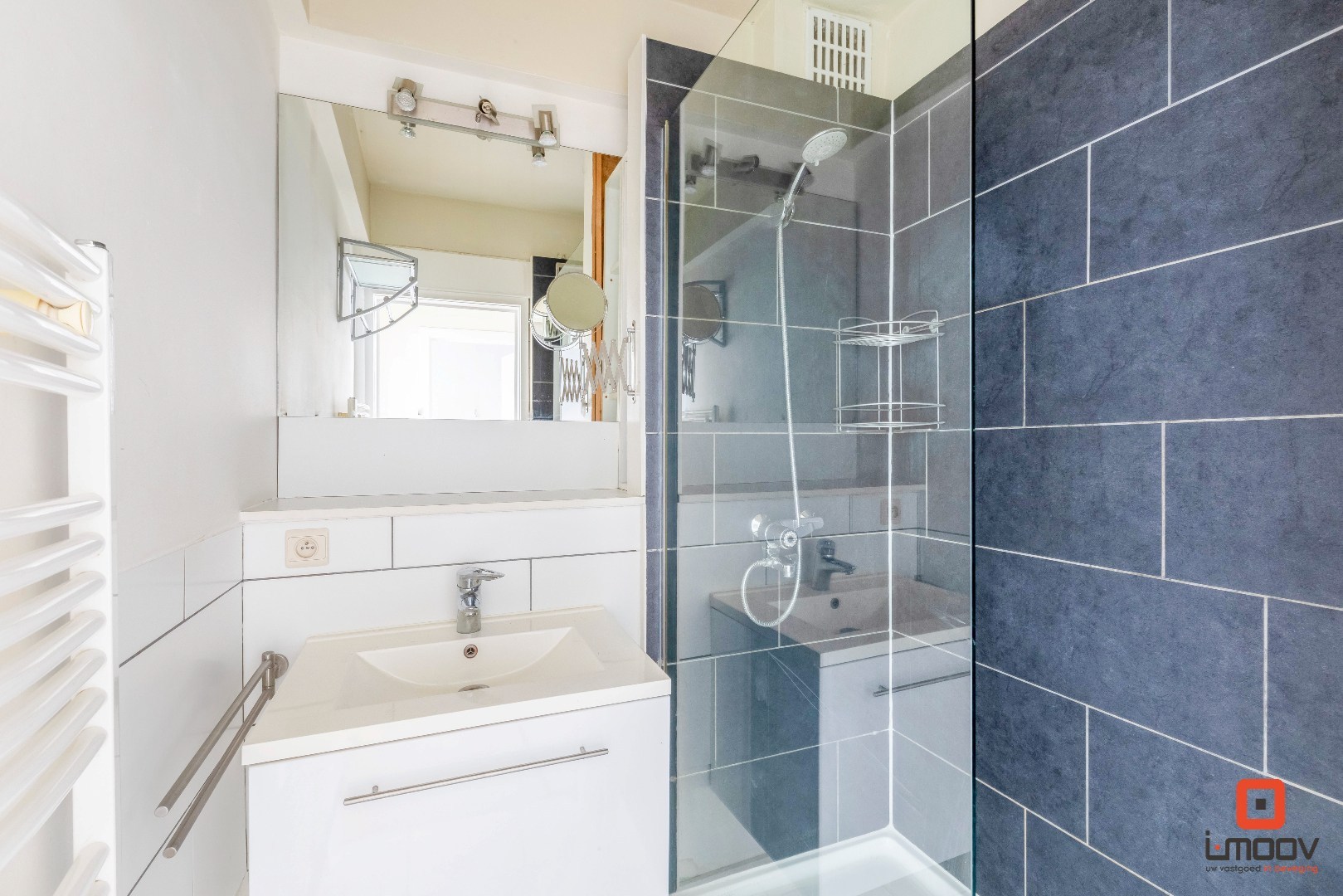 Instapklaar appartement met twee slaapkamers en terras in hartje Gent 