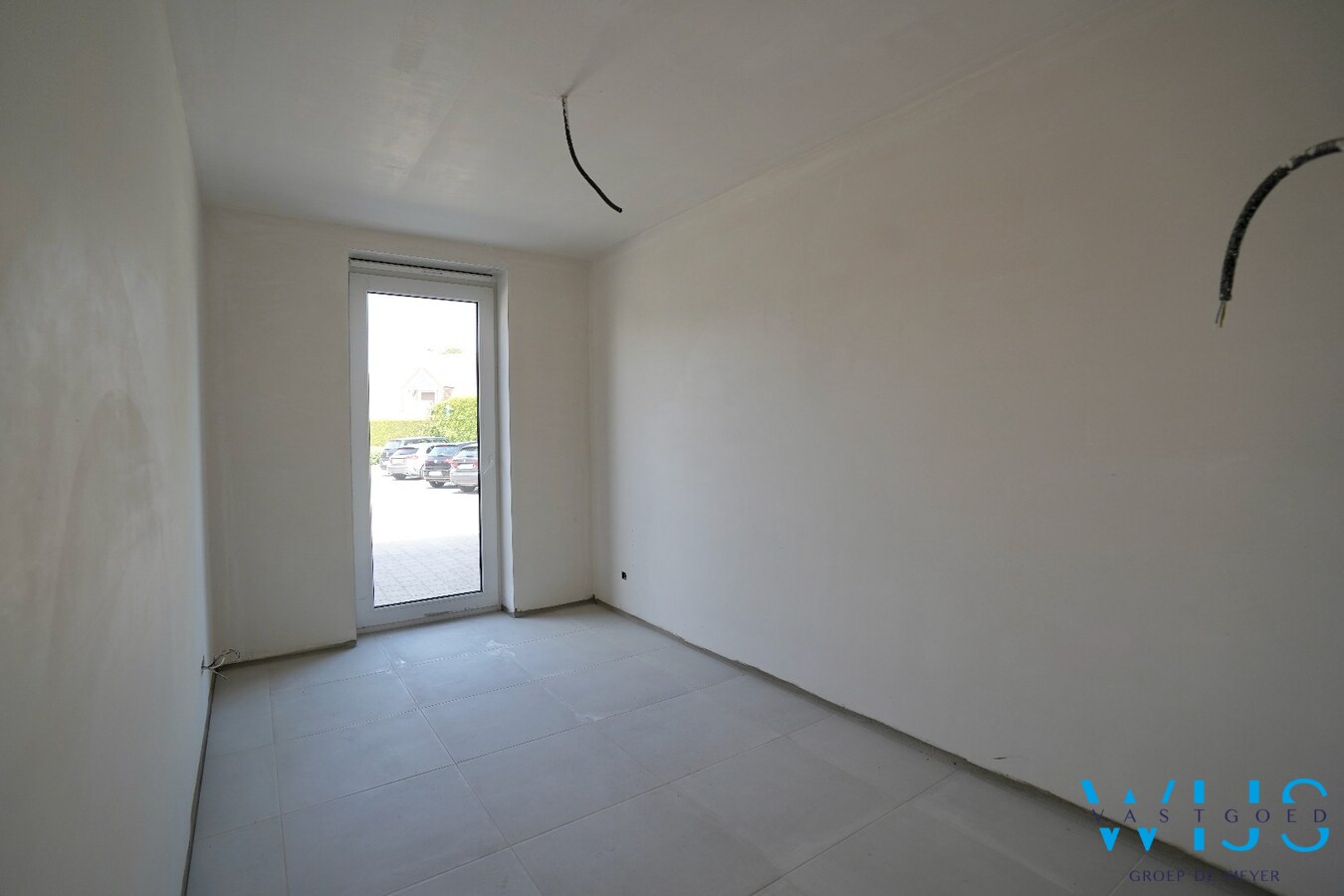 Gelijkvloers nieuwbouwappartement met private inkom en tuin 