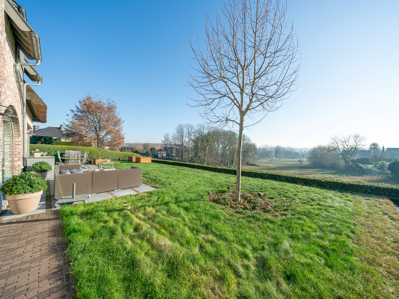 Unieke landelijke villa met zwembad en zicht op Pedevallei 