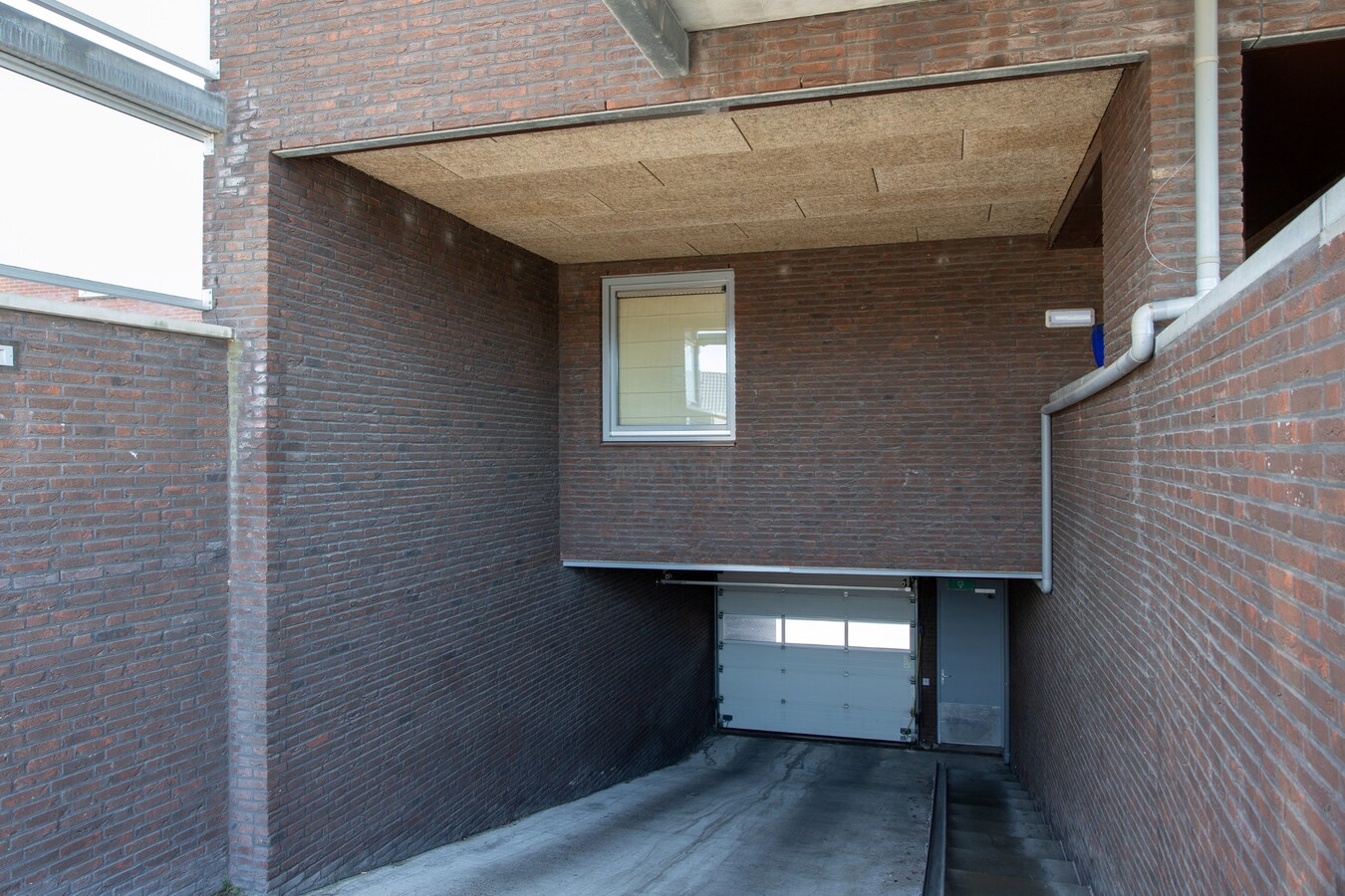 Afgesloten parkeerplaats aan de Woenselse Markt. 