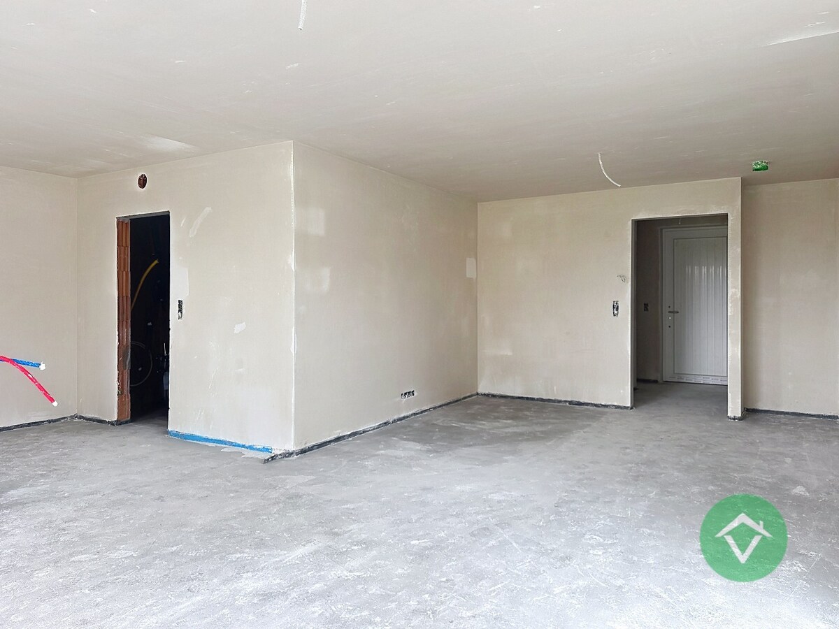 Nieuwbouwwoning met 4 slaapkamers en tuin te Koekelare 