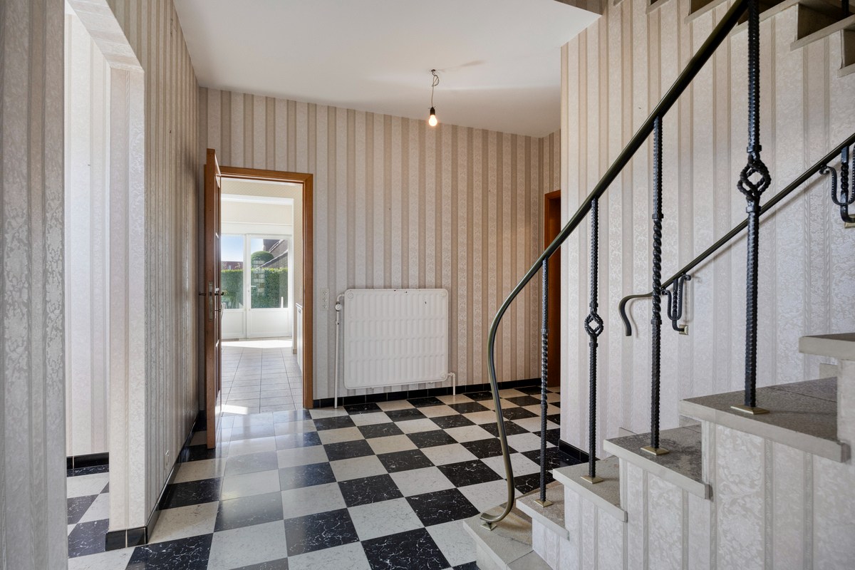 Open bebouwing met 4 slaapkamers tuin met prachtig zicht over de velden en garage in Haasrode op een perceel van 2986m² – EPC 431 kWh/m² - bewoonbare opp. 204 m² 