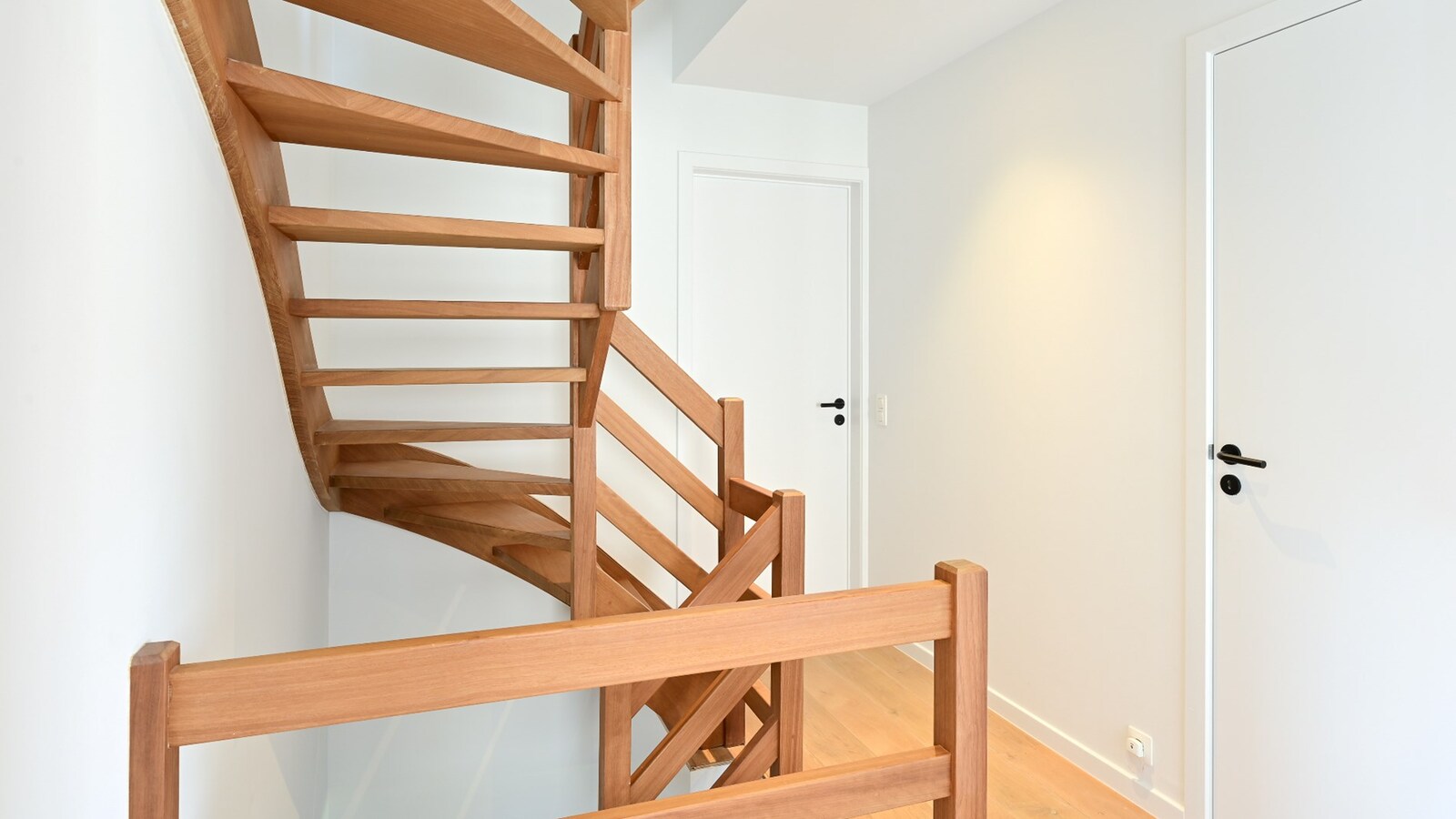 Recent gebouwde en ruime gezinswoning in een kindvriendelijke wijk 