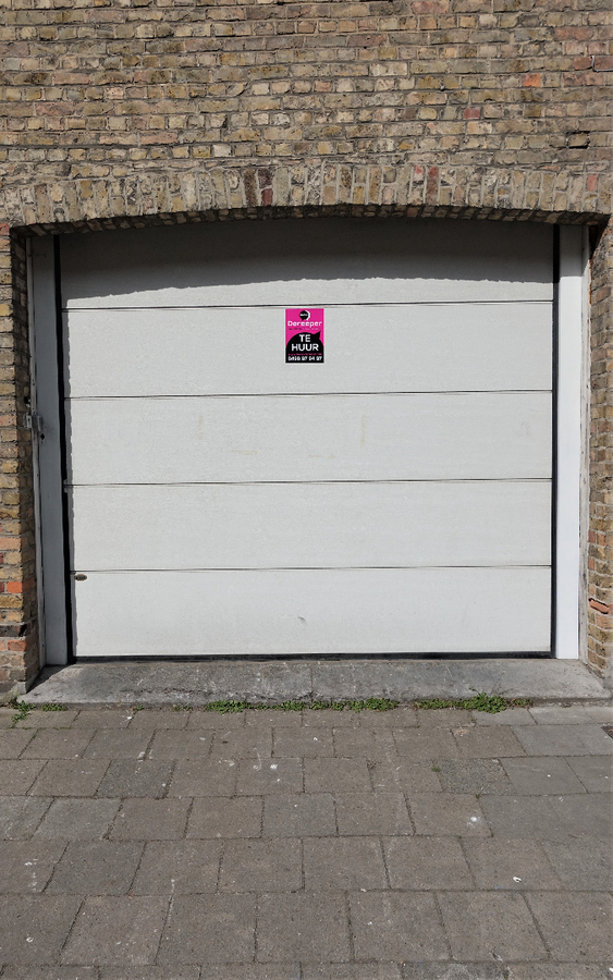 Goed gelegen opslagruimte/atelier 