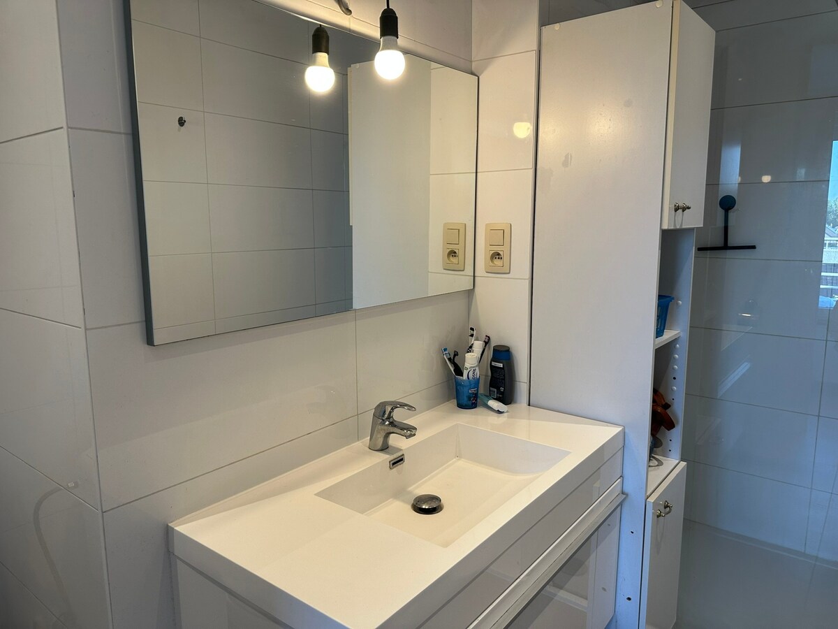 Lichtrijk appartement met 70m² terras 