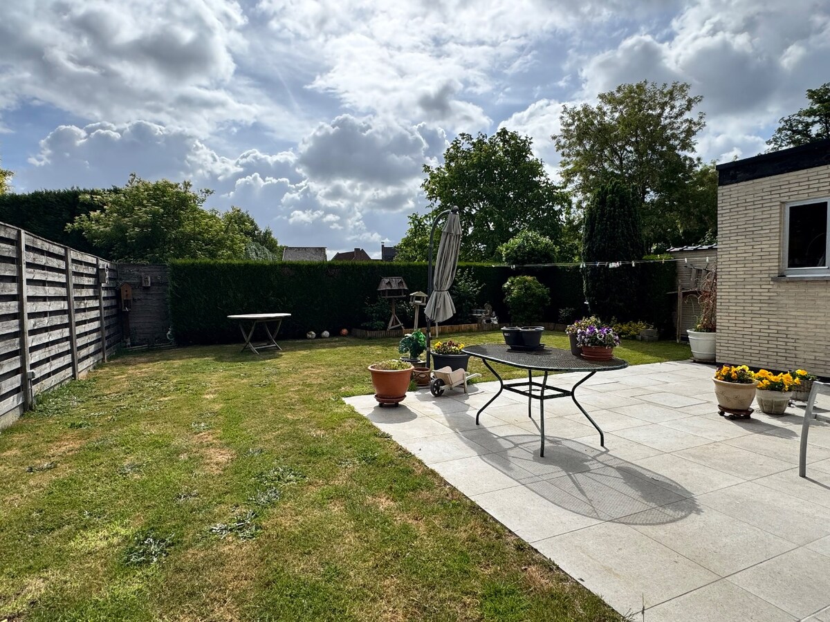 Woning met 4 slaapkamers en garage 