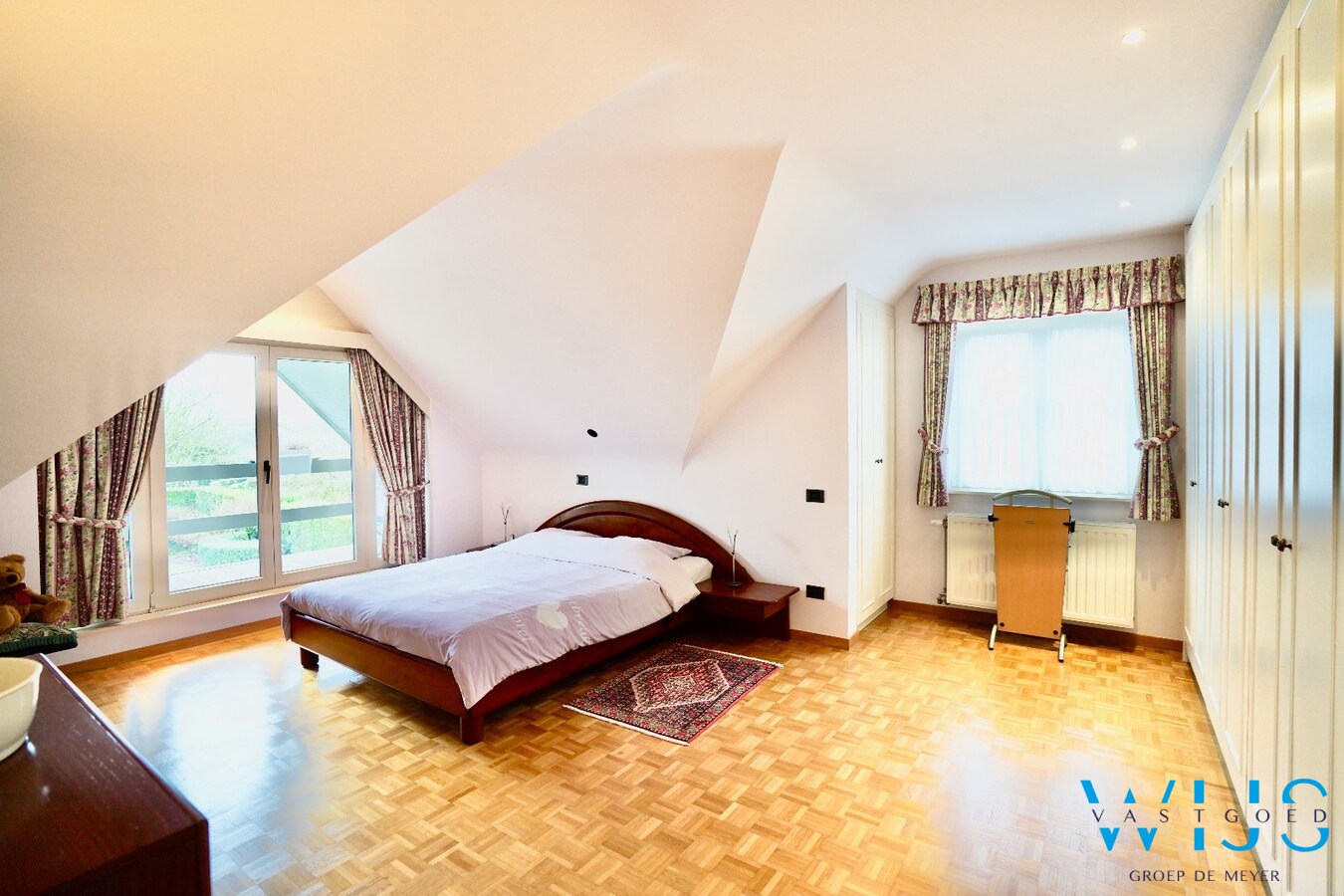 Instapklare open bebouwing met prachtige tuin op 1.220 m² in rustige woonwijk 