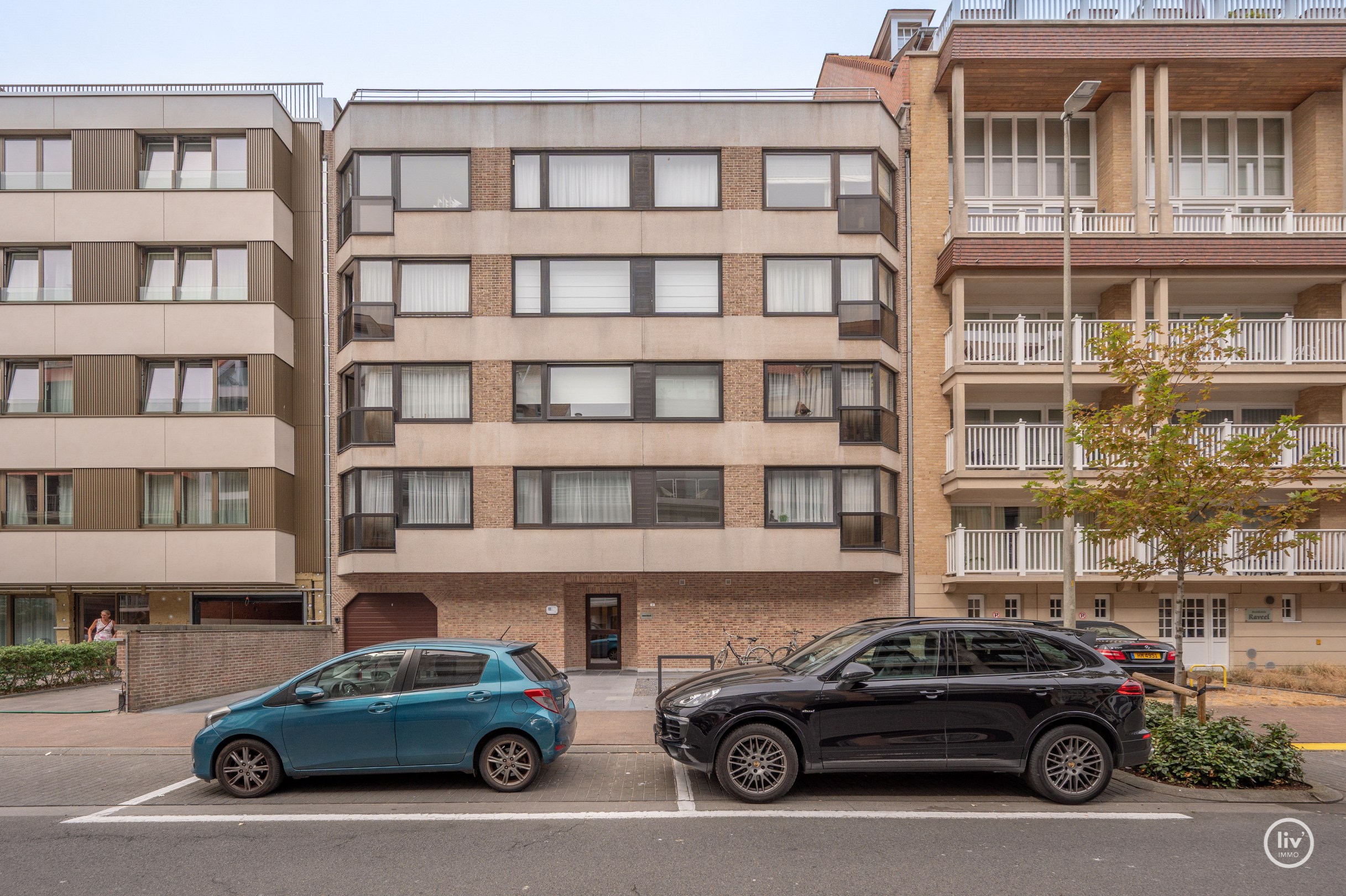 Appartement de 2 pièces luxueusement rénové à quelques pas de la digue de la plage d'Albertstrand et de l'avenue Lippens. 