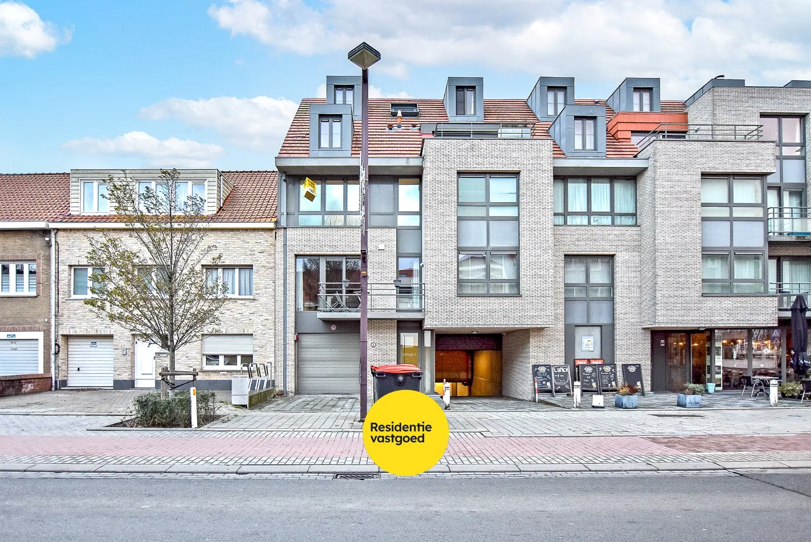 Stijlvol 2 slaapkamer appartement (2010) vlakbij de vismijn in Nieuwpoort.